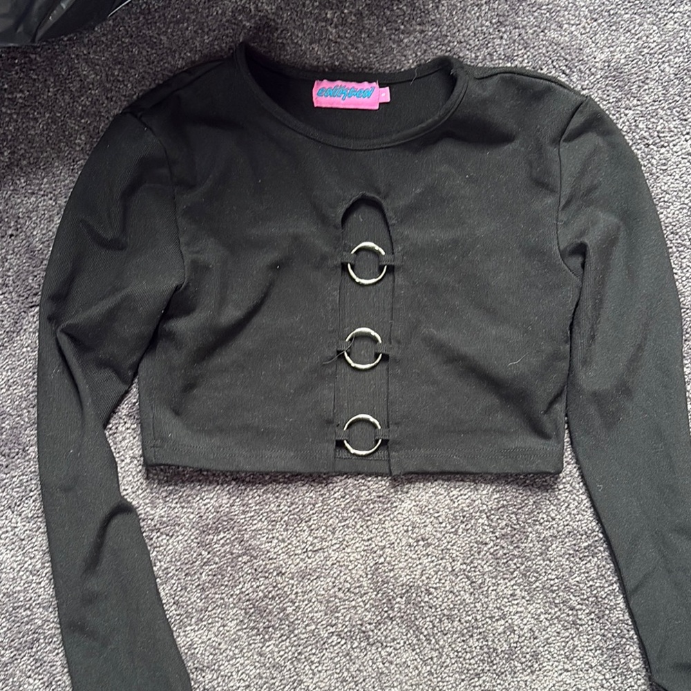 Trendy Black Long Sleeve Crop Top